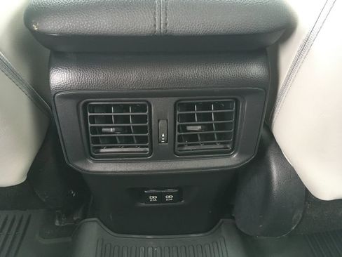 Used 2021 Toyota RAV4 XLE Premium AWD/4WD image 26