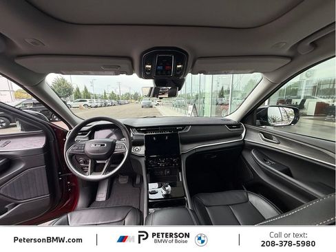 Used 2023 Jeep Grand Cherokee L Limited w/ Luxury Tech Group II AWD/4WD image 19