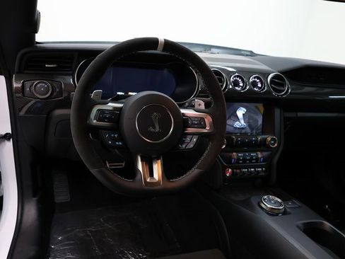 Used 2022 Ford Mustang Shelby GT500 w/ Technology Package image 76