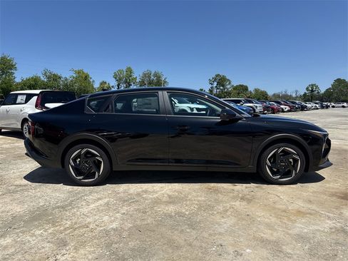 New 2025 Kia K4 EX image 3