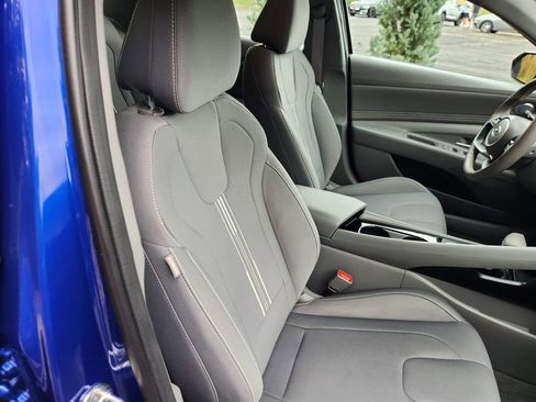 Certified 2023 Hyundai Elantra SEL w/ Convenience Package image 12