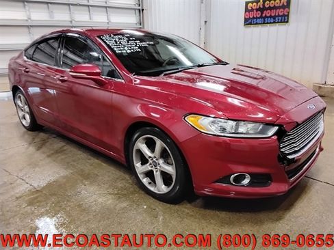 Used 2015 Ford Fusion SE FWD image 1