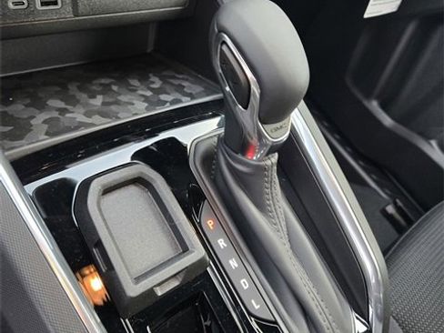 New 2026 GMC Canyon Elevation w/ Convenience Package image 16