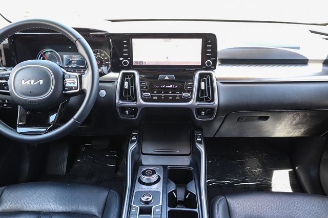 Certified 2023 Kia Sorento EX FWD image 14
