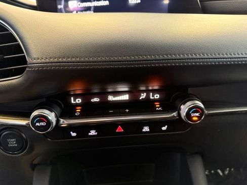 Used 2023 MAZDA MAZDA3 s FWD image 14