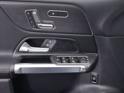 Certified 2026 Mercedes-Benz GLB 250 image 24