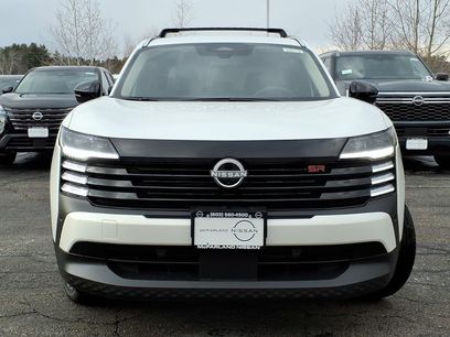 New 2026 Nissan Kicks SR w/ Cold Weather Package