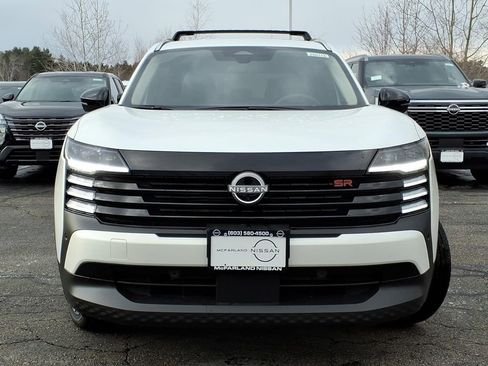 New 2026 Nissan Kicks SR w/ Cold Weather Package AWD/4WD image 2