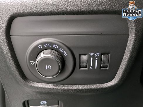 Used 2024 Jeep Grand Cherokee Overland w/ Luxury Tech Group IV AWD/4WD image 21