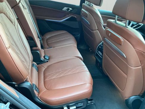 Used 2026 BMW X7 xDrive40i AWD/4WD image 18