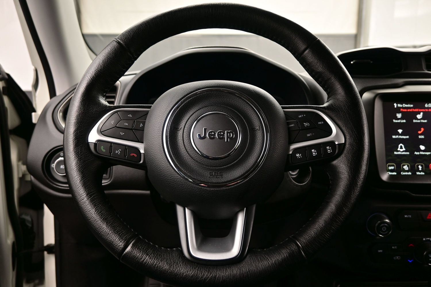Used 2023 Jeep Renegade Limited AWD/4WD image 27