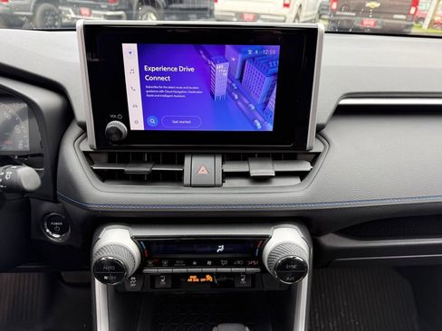 Used 2023 Toyota RAV4 SE image 22