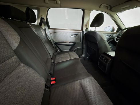 Used 2021 Nissan Rogue SV FWD image 26