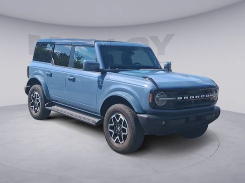 Used 2025 Ford Bronco Outer Banks AWD/4WD image 7