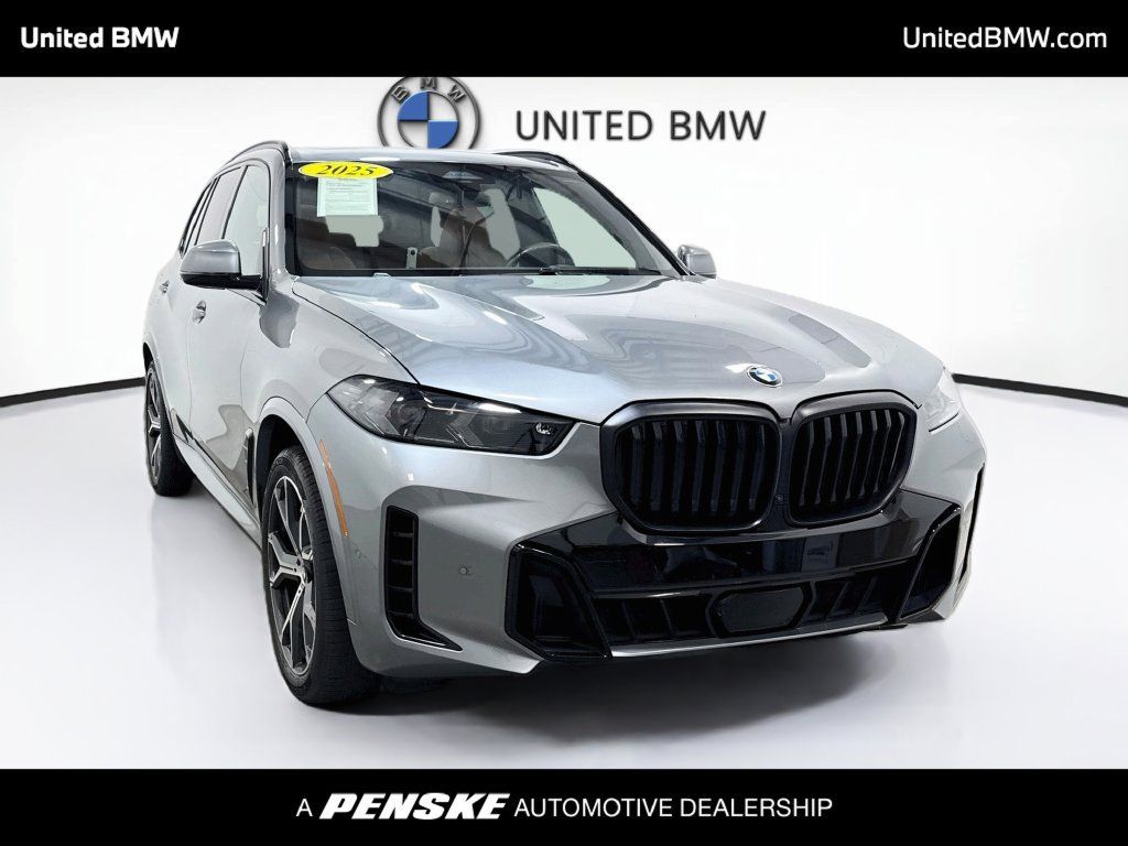 Used 2025 BMW X5 xDrive40i w/ M Sport Package AWD/4WD image 3