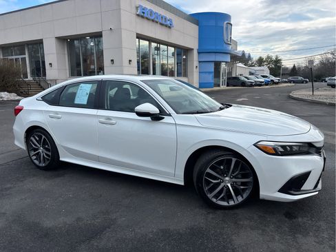 Certified 2022 Honda Civic Touring image 2