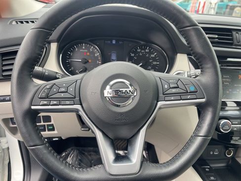 Certified 2020 Nissan Rogue Sport SL w/ Premium Package AWD/4WD image 12
