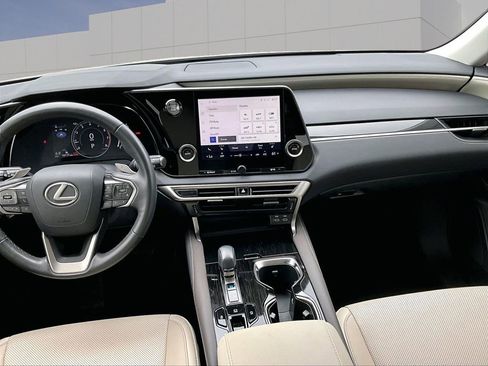 Used 2024 Lexus RX 350 FWD w/ Technology Package image 16