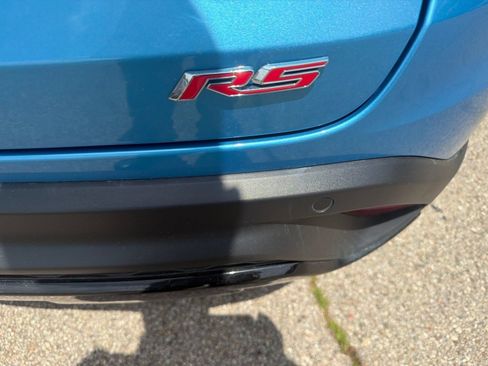 Used 2025 Chevrolet Trax RS w/ Sunroof Package FWD image 33