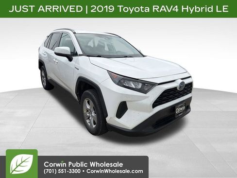 Used 2019 Toyota RAV4 LE w/ Carpet Mat Package AWD/4WD image 1
