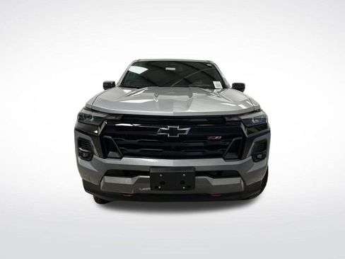 Used 2024 Chevrolet Colorado Z71 w/ Z71 Convenience Package 2 image 12