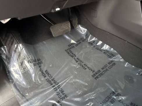 Certified 2024 GMC Sierra 1500 AT4X image 17