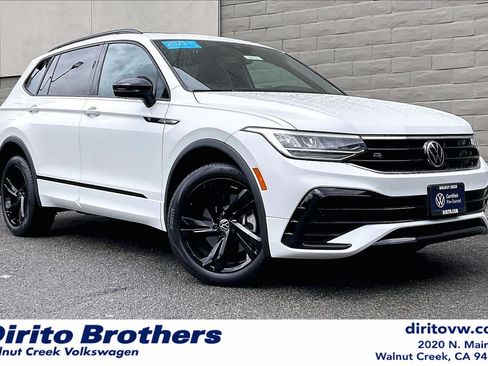 Certified 2023 Volkswagen Tiguan SE R-Line FWD image 1
