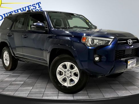 Used 2024 Toyota 4Runner SR5 Premium w/ Moonroof Package AWD/4WD image 3