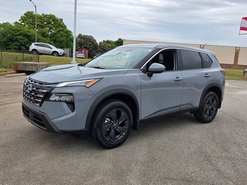 New 2026 Nissan Rogue SV w/ Cold Weather Package FWD image 3