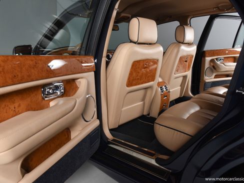 Used 2009 Bentley Arnage R image 39