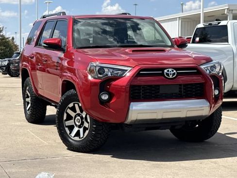 Used 2024 Toyota 4Runner TRD Off-Road Premium AWD/4WD image 1