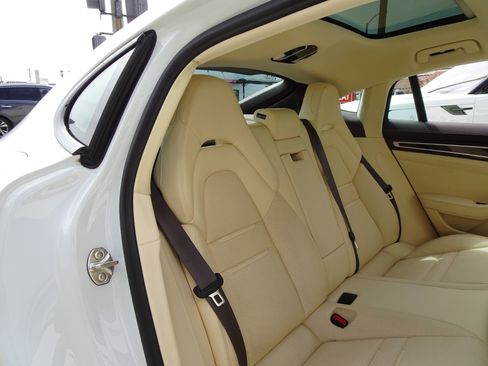 Used 2022 Porsche Panamera Platinum Edition RWD image 18