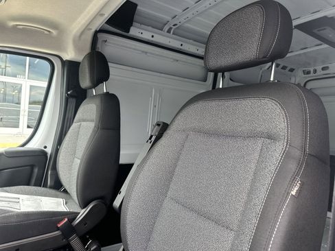 New 2024 RAM ProMaster 2500 w/ Convenience Group image 14