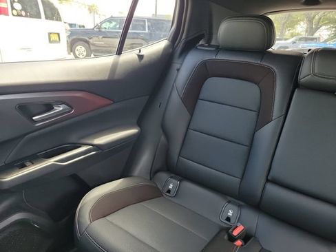 Used 2024 Chevrolet Equinox EV RS FWD image 12