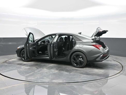 New 2026 Hyundai Elantra SEL Sport Premium image 30