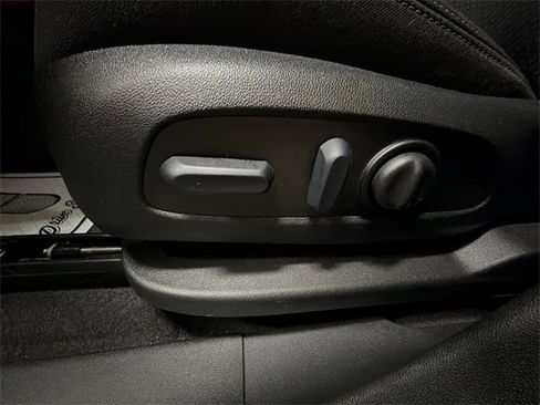 Certified 2023 GMC Terrain SLE w/ Driver Convenience Package image 12