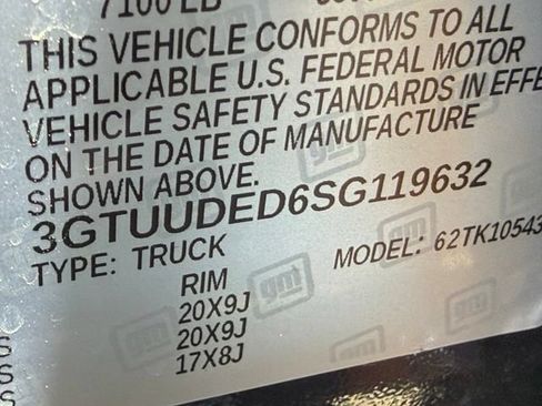 Used 2025 GMC Sierra 1500 SLT w/ SLT Premium Plus Package AWD/4WD image 35