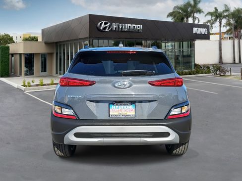 Used 2023 Hyundai Kona SEL image 4