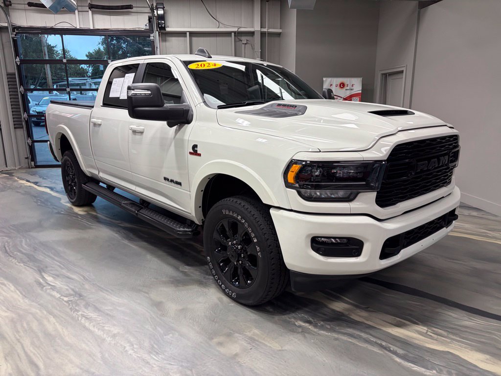 Used 2024 RAM 2500 Limited AWD/4WD image 1