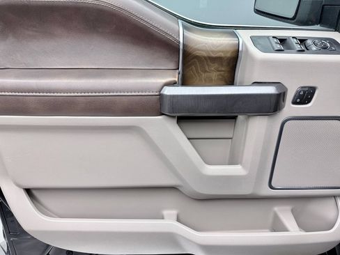 Used 2019 Ford F150 Limited AWD/4WD image 15