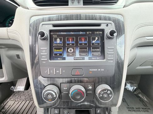 Used 2016 Chevrolet Traverse LT w/ Style and Technology Package AWD/4WD image 20