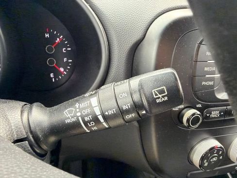 Used 2017 Kia Soul FWD image 33