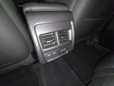 Used 2025 Cadillac XT4 Sport AWD/4WD image 27