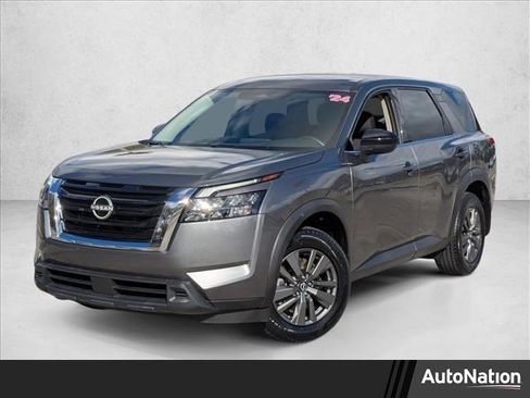 Used 2024 Nissan Pathfinder S FWD image 1