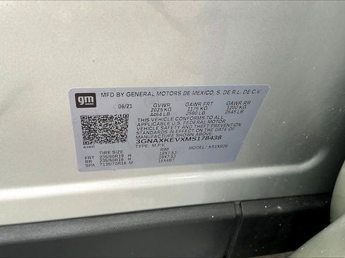 Used 2021 Chevrolet Equinox LT FWD image 30
