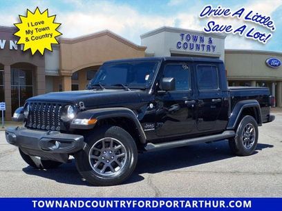 Used 2021 Jeep Gladiator Overland w/ Popular Equipment Package