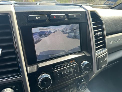 Used 2020 Ford F350 Lariat image 7