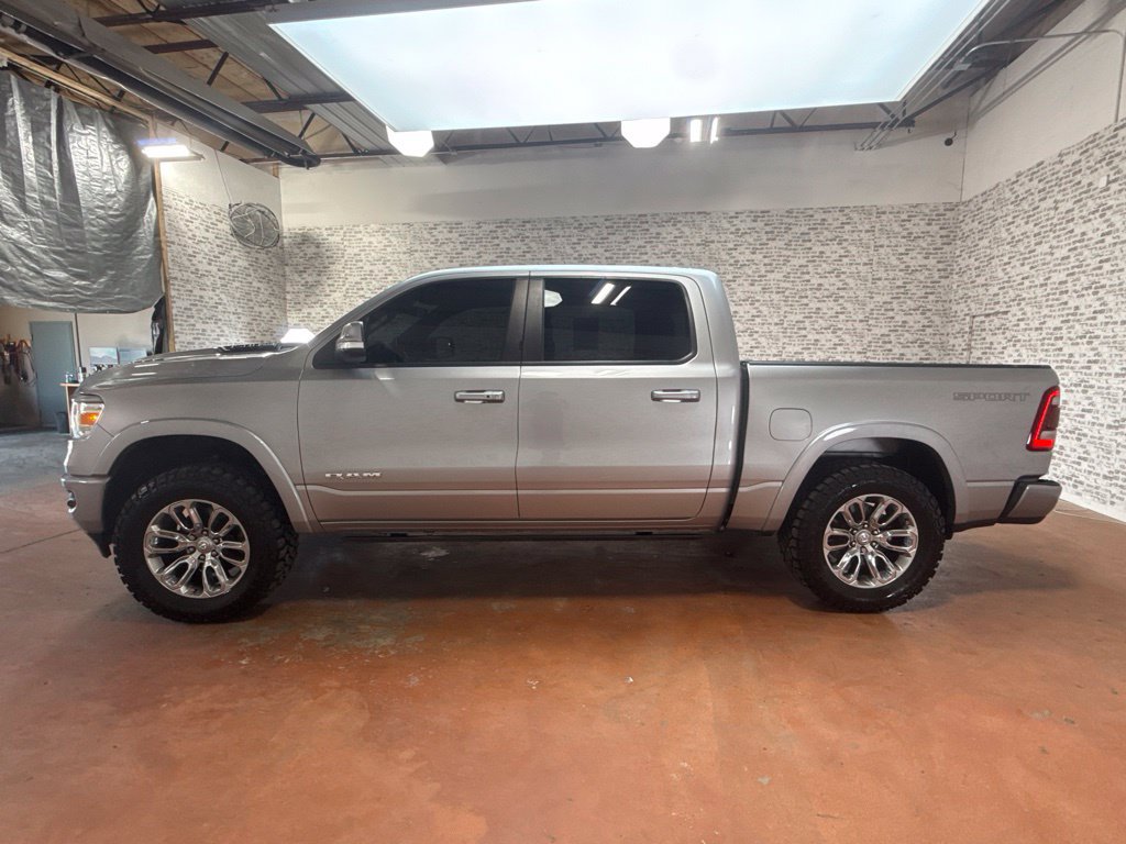 Used 2022 RAM 1500 Laramie w/ Sport Appearance Package AWD/4WD image 4