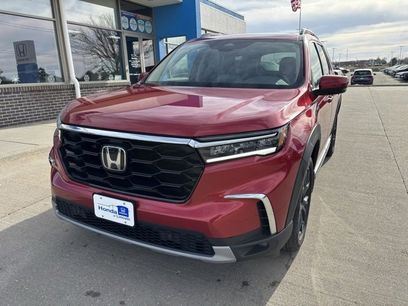 Certified 2025 Honda Pilot Touring