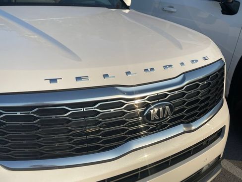 Used 2021 Kia Telluride SX w/ SX Prestige Package AWD/4WD image 4